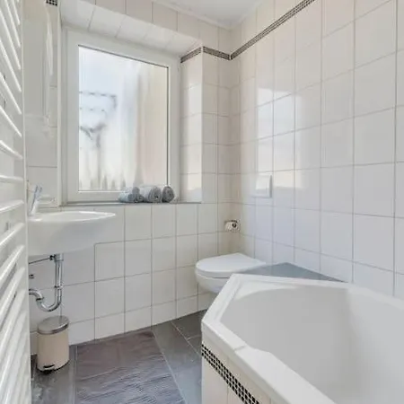 Tiny With Spacious Terrace On The Rhine Apartment *