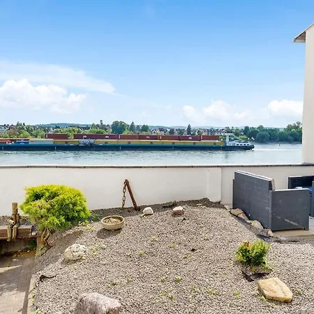 Apartment Tiny With Spacious Terrace On The Rhine Neuwied